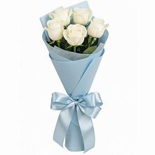 Букет 5 Белых роз Проуд в Миллерово