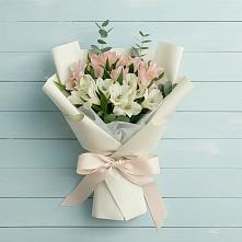 Букет цветов из:  Альстромерии в Миллерово