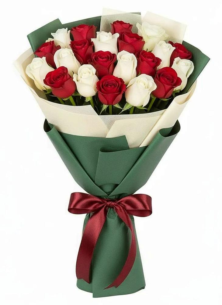 Букет Микс из красных и белых роз в Миллерово