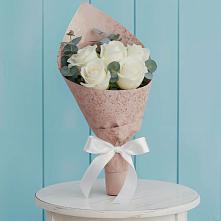 Букет цветов из:  Розы в Миллерово