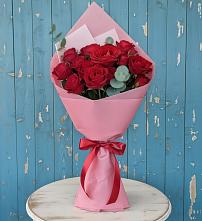 Букет цветов из:  Розы в Миллерово