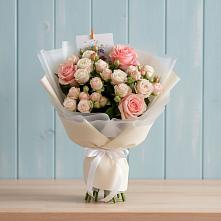Букет цветов из:  Розы в Миллерово
