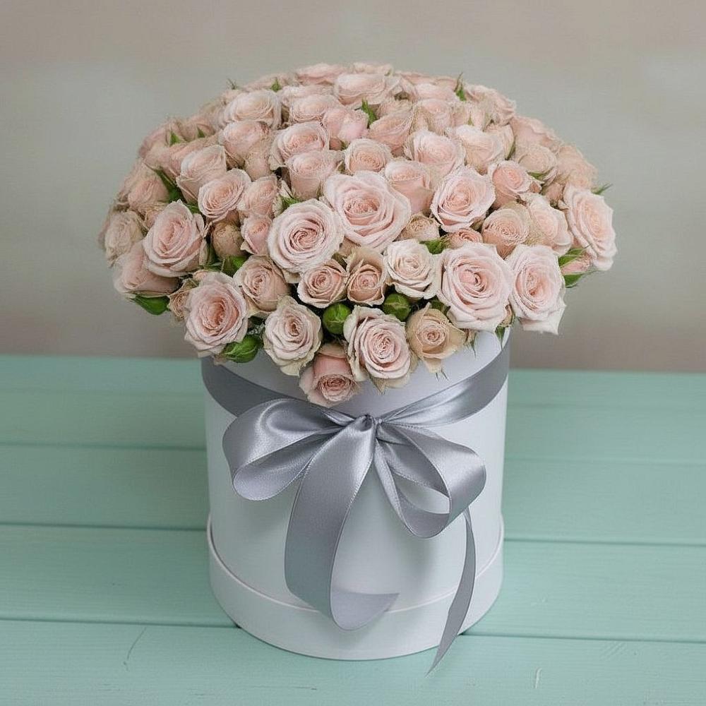 Цветочная композиция из Розы в шляпной коробке в Миллерово